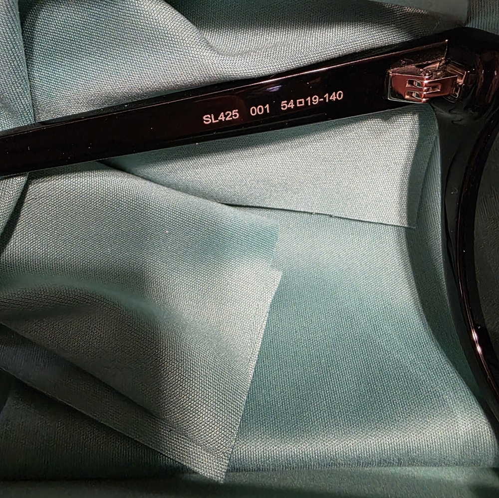 Low Startysl Classic Rectangular Black Sunglasses… - image 4